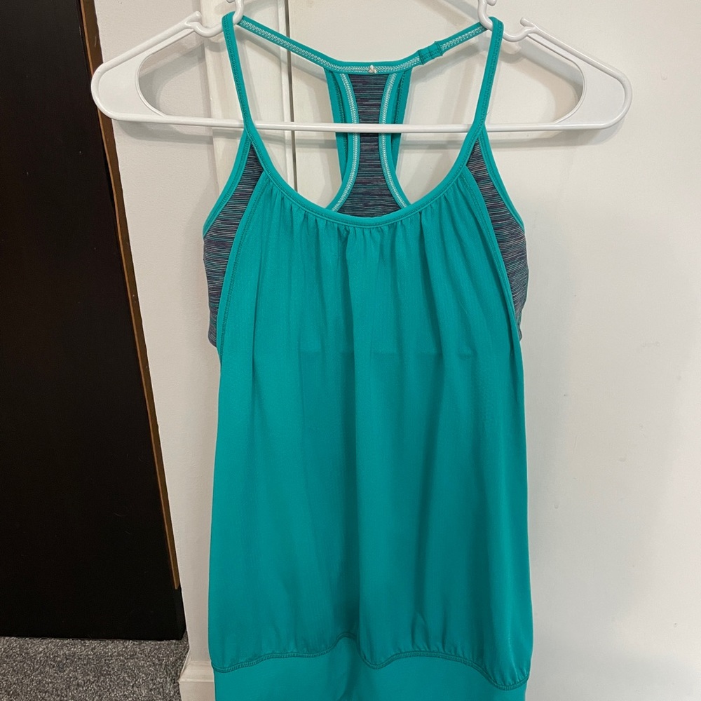 Womens workout tank top